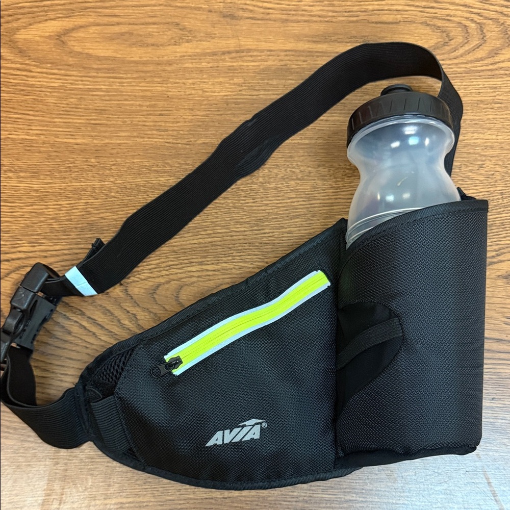 Avia Water Squeeze Hydration Bottle Running Belt Bag